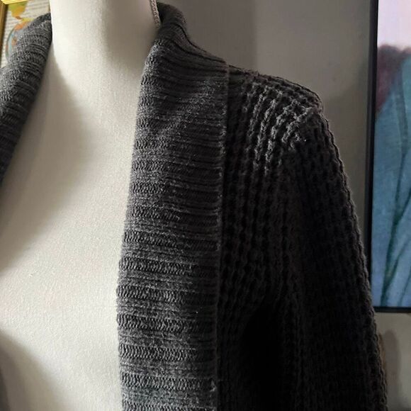 Old Navy Size XS Gray Knitted Sweater cardigan - Picture 5 of 7